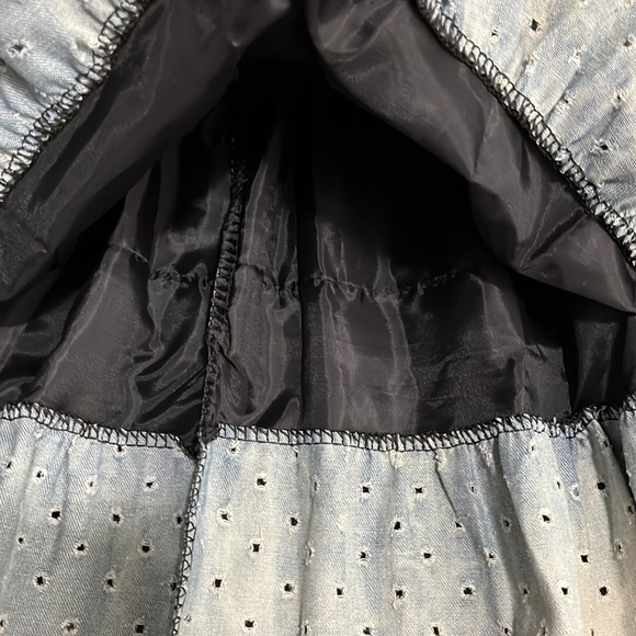 Multi layer lace, sequin and fabric skirt - Picture 5 of 5